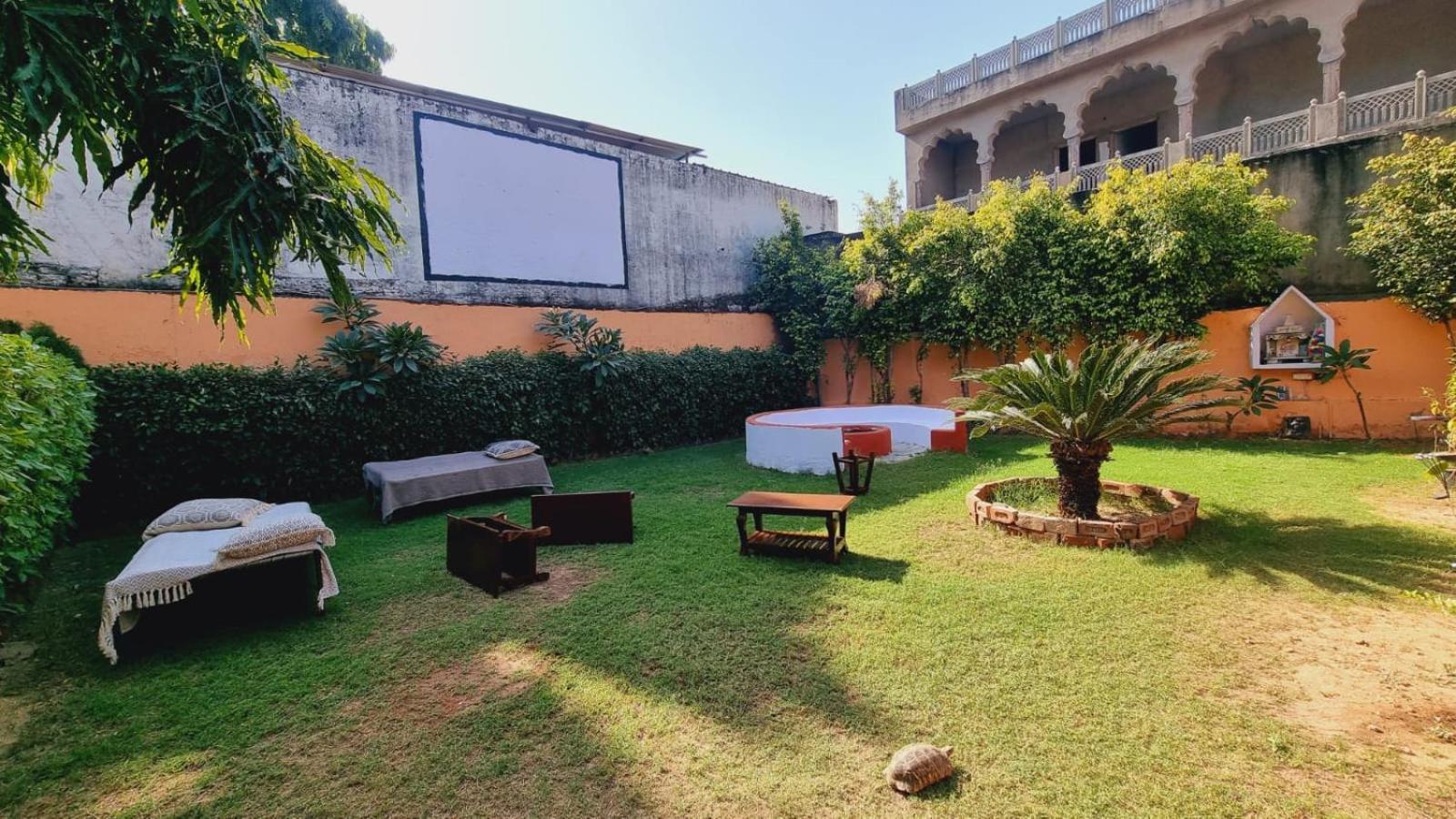 Karavan Kafe Pushkar Luaran gambar