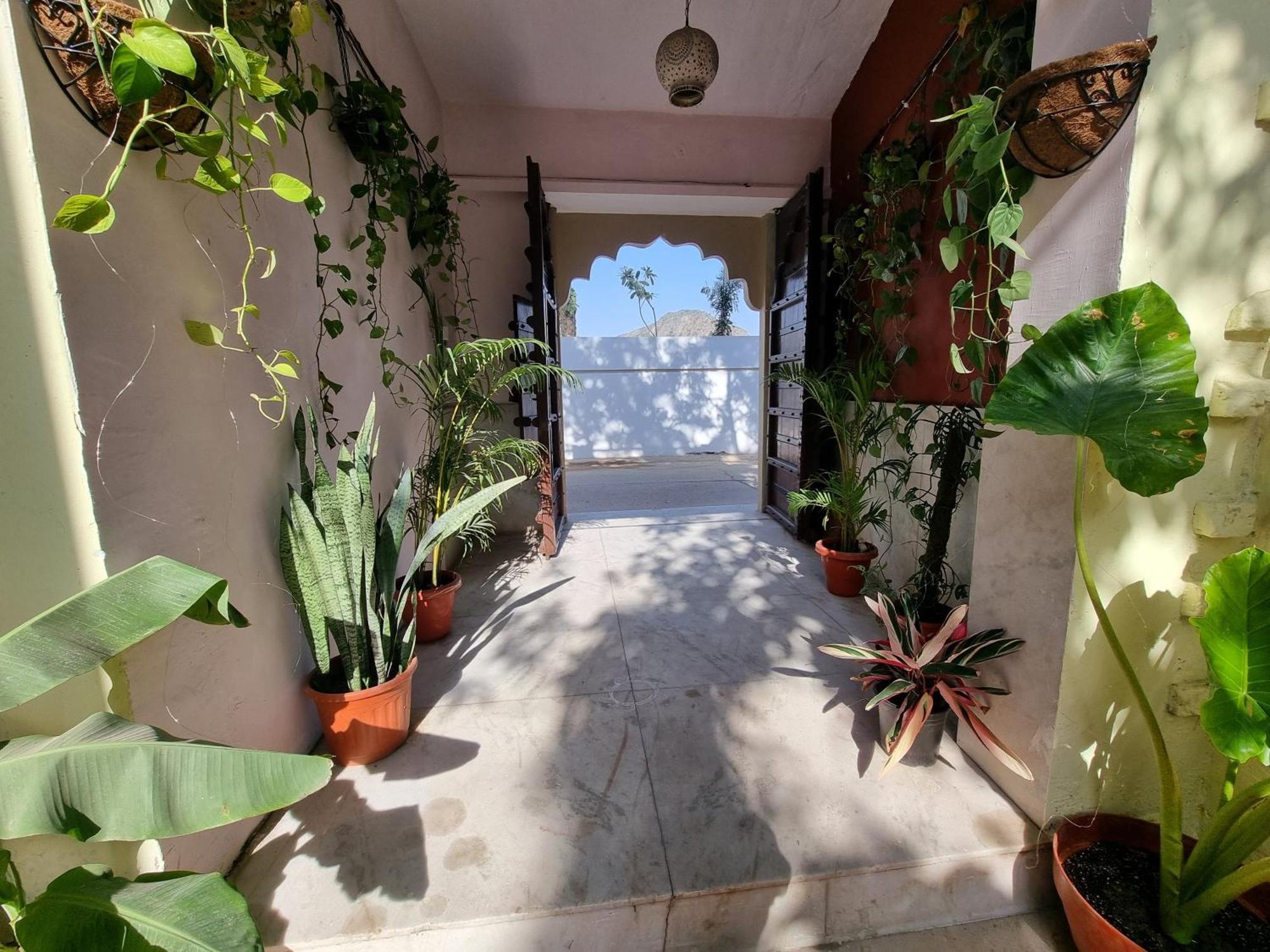 Karavan Kafe Pushkar Luaran gambar