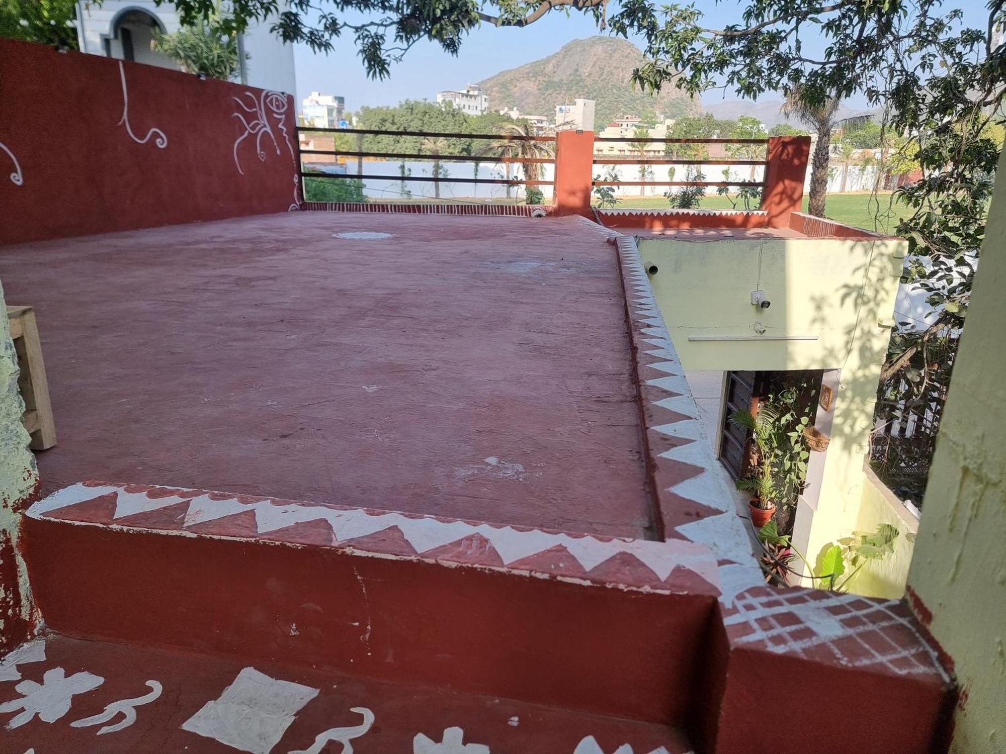 Karavan Kafe Pushkar Luaran gambar
