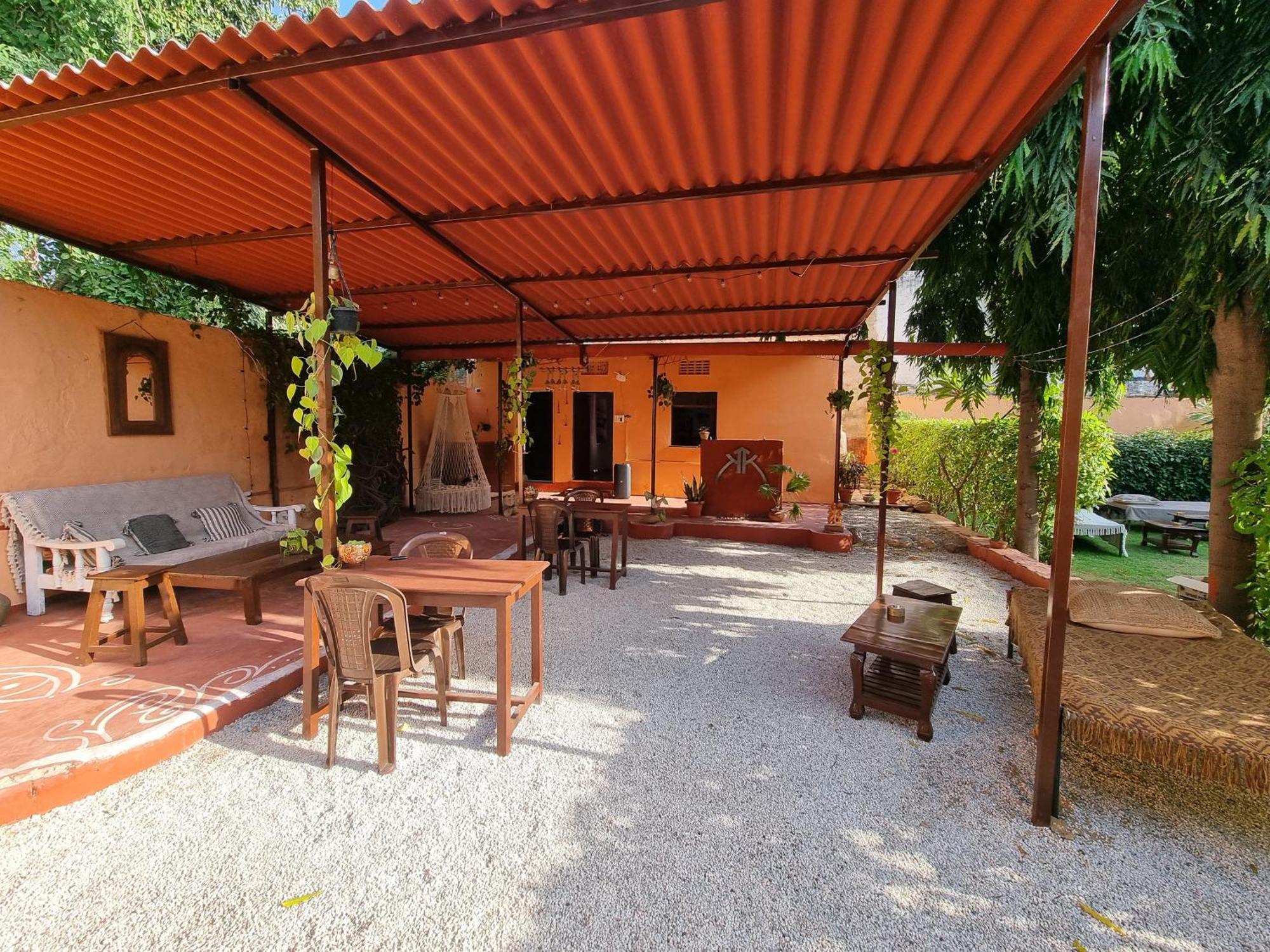 Karavan Kafe Pushkar Luaran gambar